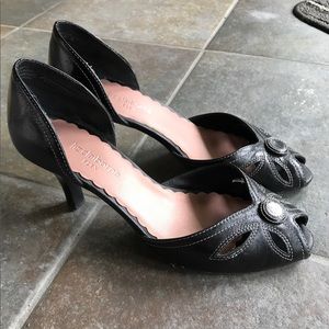 Liz Claiborne black leather heels / pumps size 7